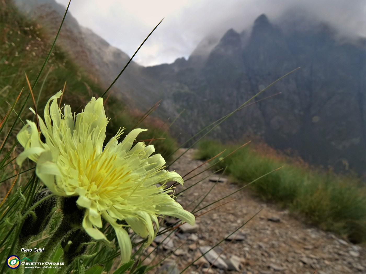 19 Sul Monte Aga nuvole....JPG